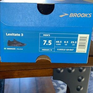 Brand New Brooks Levitate 3’s